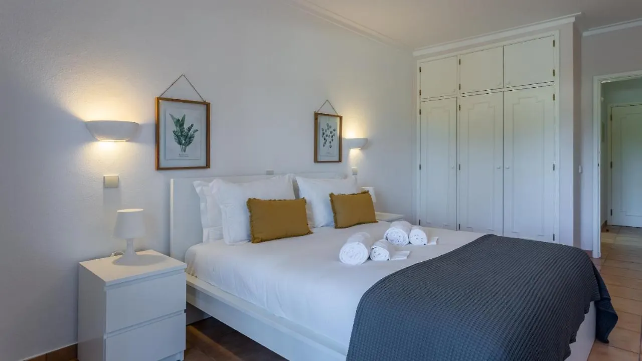 Sunny 1Bdr Apartment W/ Balcony & Pool In Portimao By Lovelystay Portugal