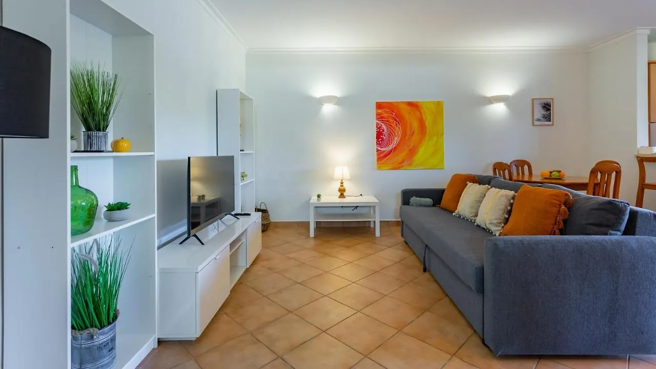 Sunny 1Bdr Apartment W/ Balcony & Pool In Portimao By Lovelystay Portugal